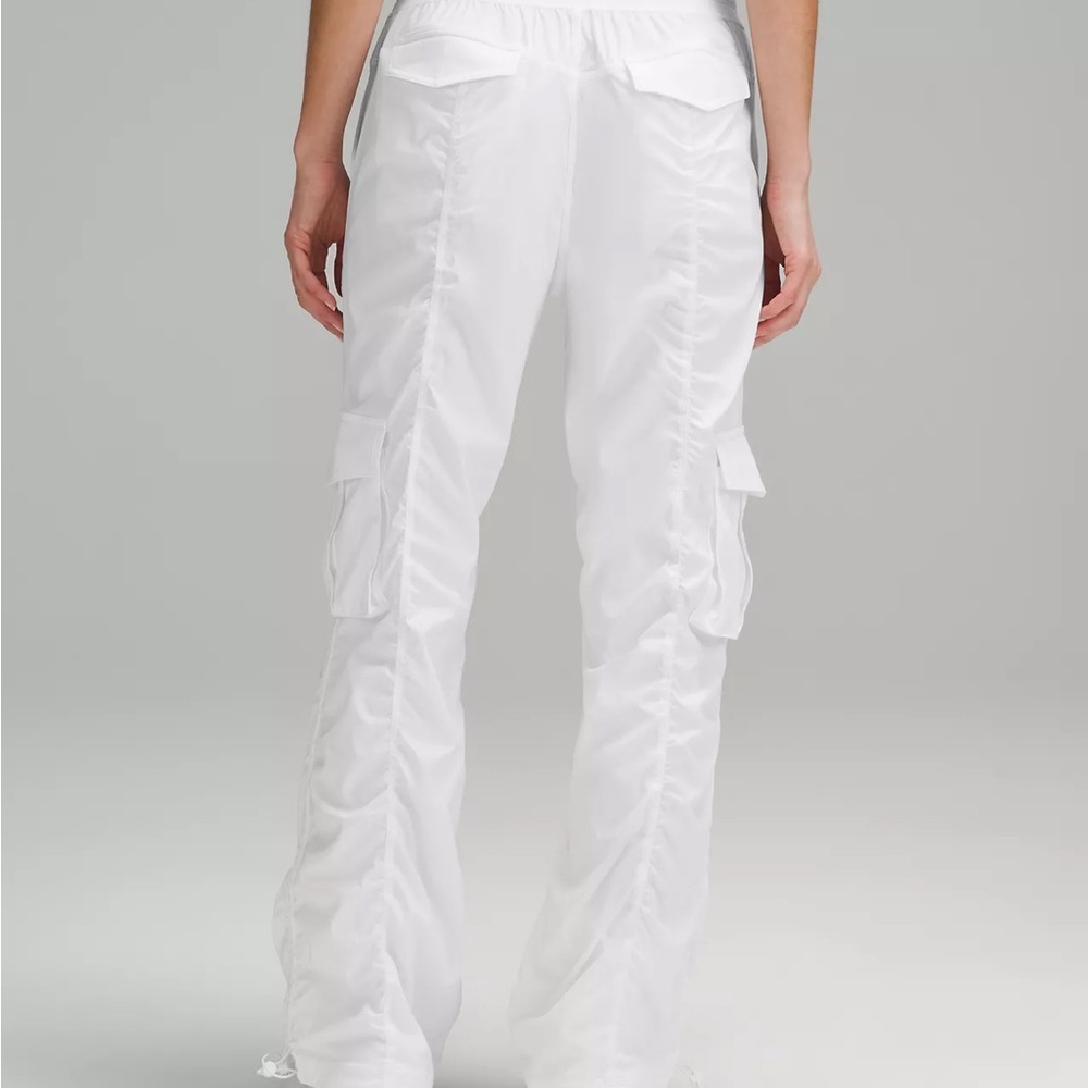NWT lululemon Dance Studio Relaxed-Fit Mid-Rise Cargo Pant - XS - Picture 6 of 16